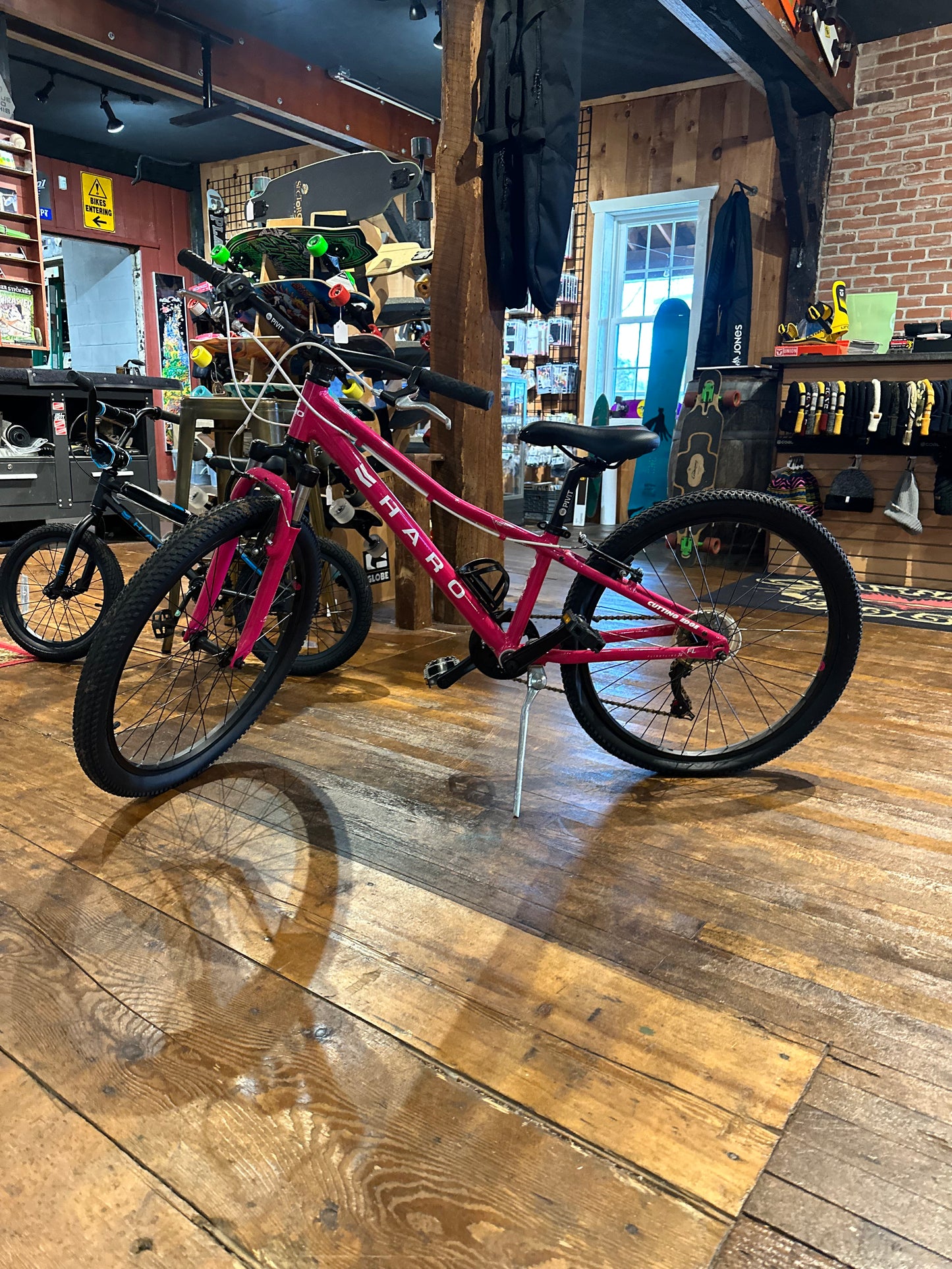 Used Haro Flightline 24” (DL)