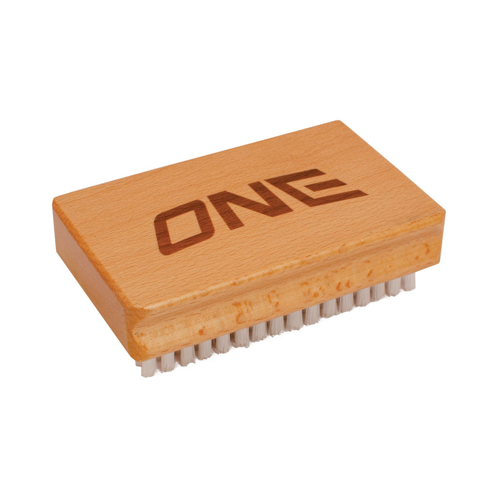 ONE MFG Horse Hair Waxing Brush